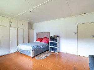 5 Bedroom House to Rent in Mount Pleasant