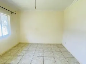 4 Bedroom House to Rent in Greystone Park