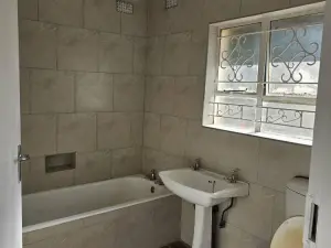 3 Bedroom House to Rent in Waterfalls