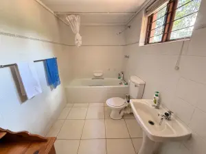 4 Bedroom House to Rent in Alexandra Park