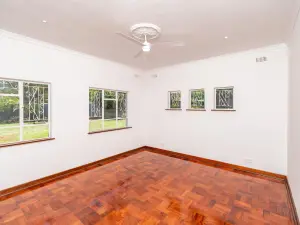 Office to Rent in Alexandra Park