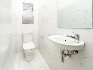 Office to Rent in Alexandra Park