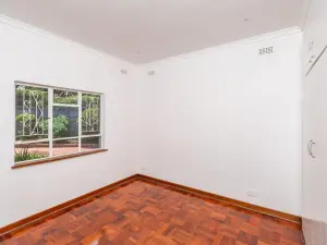 Office to Rent in Alexandra Park