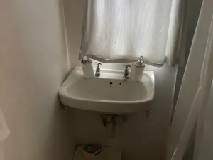 1 Bedroom Cottage/Garden Flat to Rent in Monavale