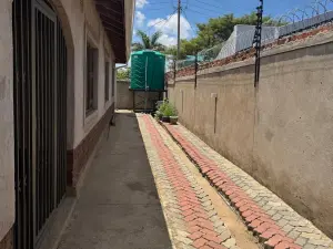 4 Bedroom House to Rent in Bluff Hill