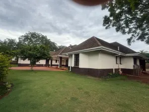 4 Bedroom House to Rent in Borrowdale