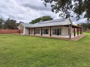 4 Bedroom House to Rent in Borrowdale