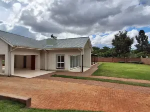 4 Bedroom House to Rent in Borrowdale