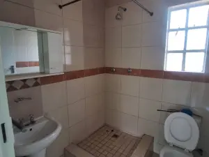 4 Bedroom House to Rent in Mount Pleasant