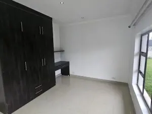 Townhouse/Cluster to Rent in Adylinn