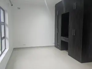 Townhouse/Cluster to Rent in Adylinn