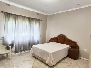 4 Bedroom House to Rent in Pomona
