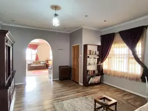 4 Bedroom House to Rent in Pomona