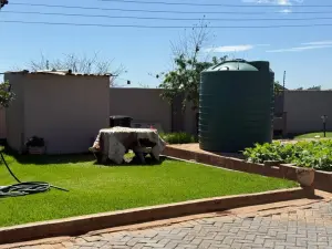 5 Bedroom House to Rent in Sandton Park