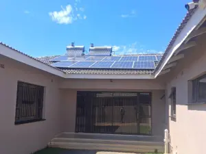 5 Bedroom House to Rent in Sandton Park