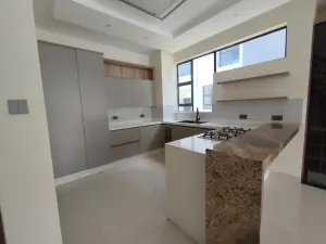 Townhouse/Cluster to Rent in Mount Pleasant