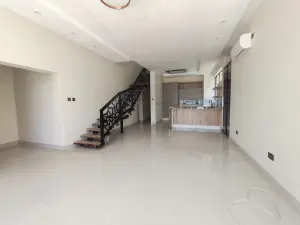 Townhouse/Cluster to Rent in Mount Pleasant