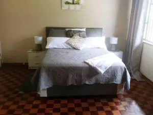 Flat/Apartment to Rent in Avondale