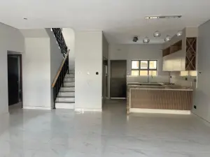 Townhouse/Cluster to Rent in Emerald Hill