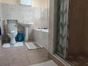 3 Bedroom House to Rent in Westgate