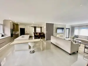 Townhouse/Cluster to Rent in Mount Pleasant