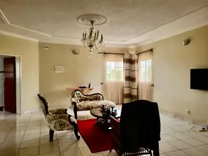 Townhouse/Cluster to Rent in Pomona