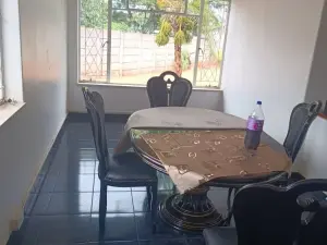 4 Bedroom House to Rent in Upper Hillside