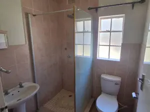 Townhouse/Cluster to Rent in Newlands