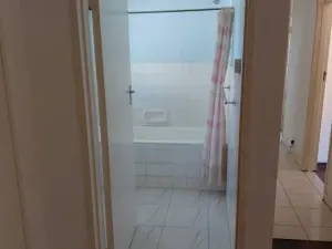 6 Bedroom House to Rent in The Grange