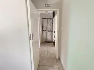 2 Bedroom Cottage/Garden Flat to Rent in Avondale