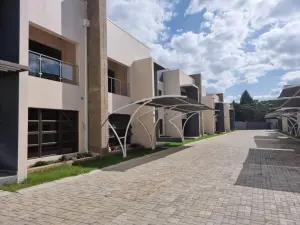 Townhouse/Cluster to Rent in Greencroft