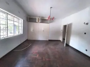 Office to Rent in Highlands