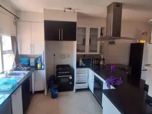 Townhouse/Cluster to Rent in Greendale North