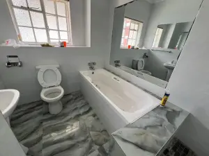 Flat/Apartment to Rent in Avenues