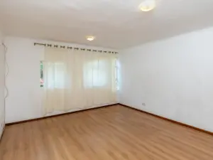 Flat/Apartment to Rent in Avenues