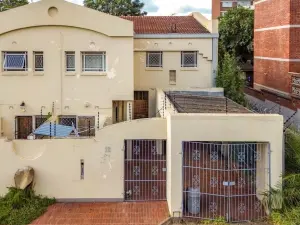 Flat/Apartment to Rent in Avenues