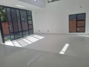 Townhouse/Cluster to Rent in Mount Pleasant