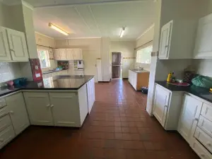 House to Rent in Alexandra Park