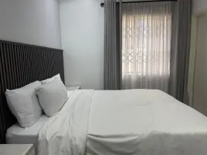 7 Bedroom House to Rent in Highlands