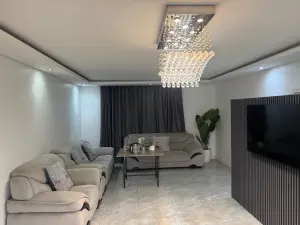 7 Bedroom House to Rent in Highlands