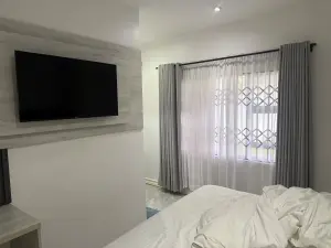 7 Bedroom House to Rent in Highlands