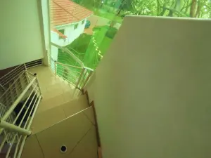 7 Bedroom House to Rent in Borrowdale Brooke