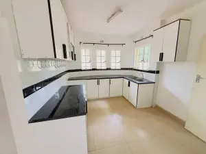 2 Bedroom House to Rent in Westgate