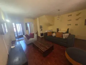 Flat/Apartment to Rent in Avondale
