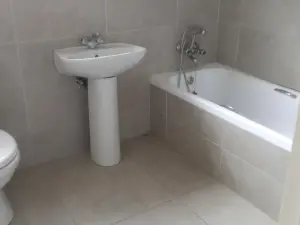 Townhouse/Cluster to Rent in Bluff Hill