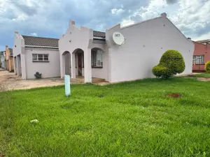 Townhouse/Cluster for Sale