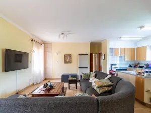 Flat/Apartment to Rent in Alexandra Park