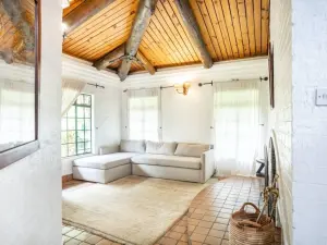 3 Bedroom House to Rent in Mount Pleasant