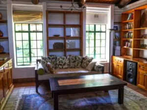 3 Bedroom House to Rent in Mount Pleasant