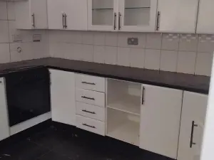 House to Rent in Avondale West